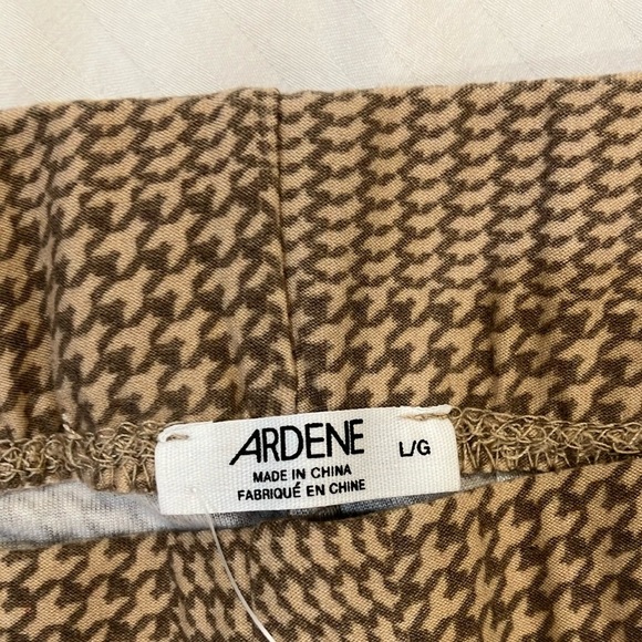 NWT Ardene women's large Tan plaid leggings - very soft fabric - Picture 3 of 15